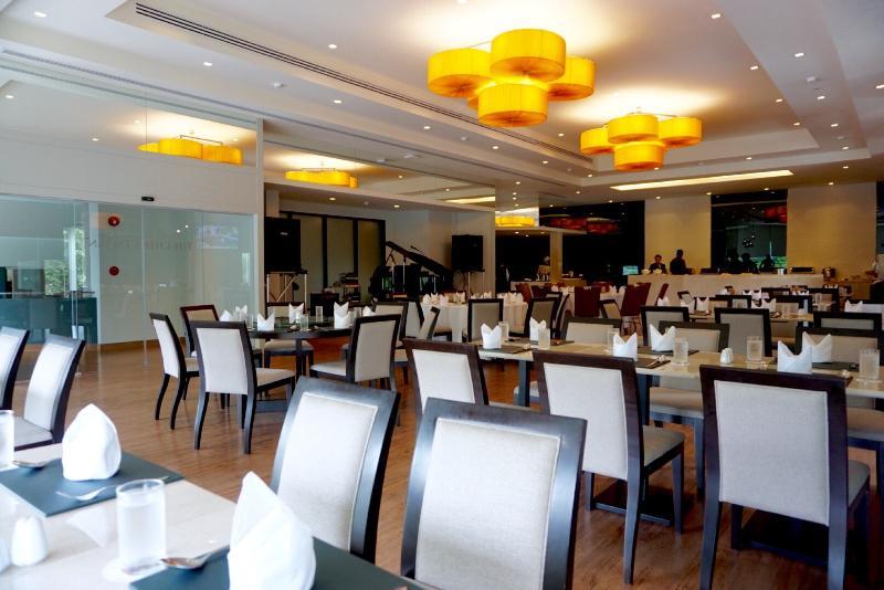 Louis Tavern Hotel Бангкок Экстерьер фото