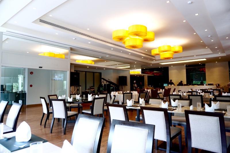 Louis Tavern Hotel Бангкок Экстерьер фото